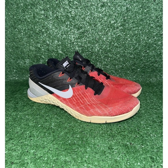 Nike Metcon 3 Men\'s Size 10 Red Black Running Shoes Athletic Sneakers 852928-600 main image 4